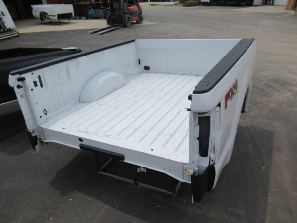 17-22 Ford F-250/F-350 Super Duty White 6.9ft Short Truck Bed