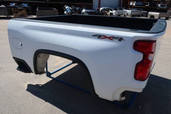 20-C Chevy Silverado HD White 6.9ft Short Truck Bed