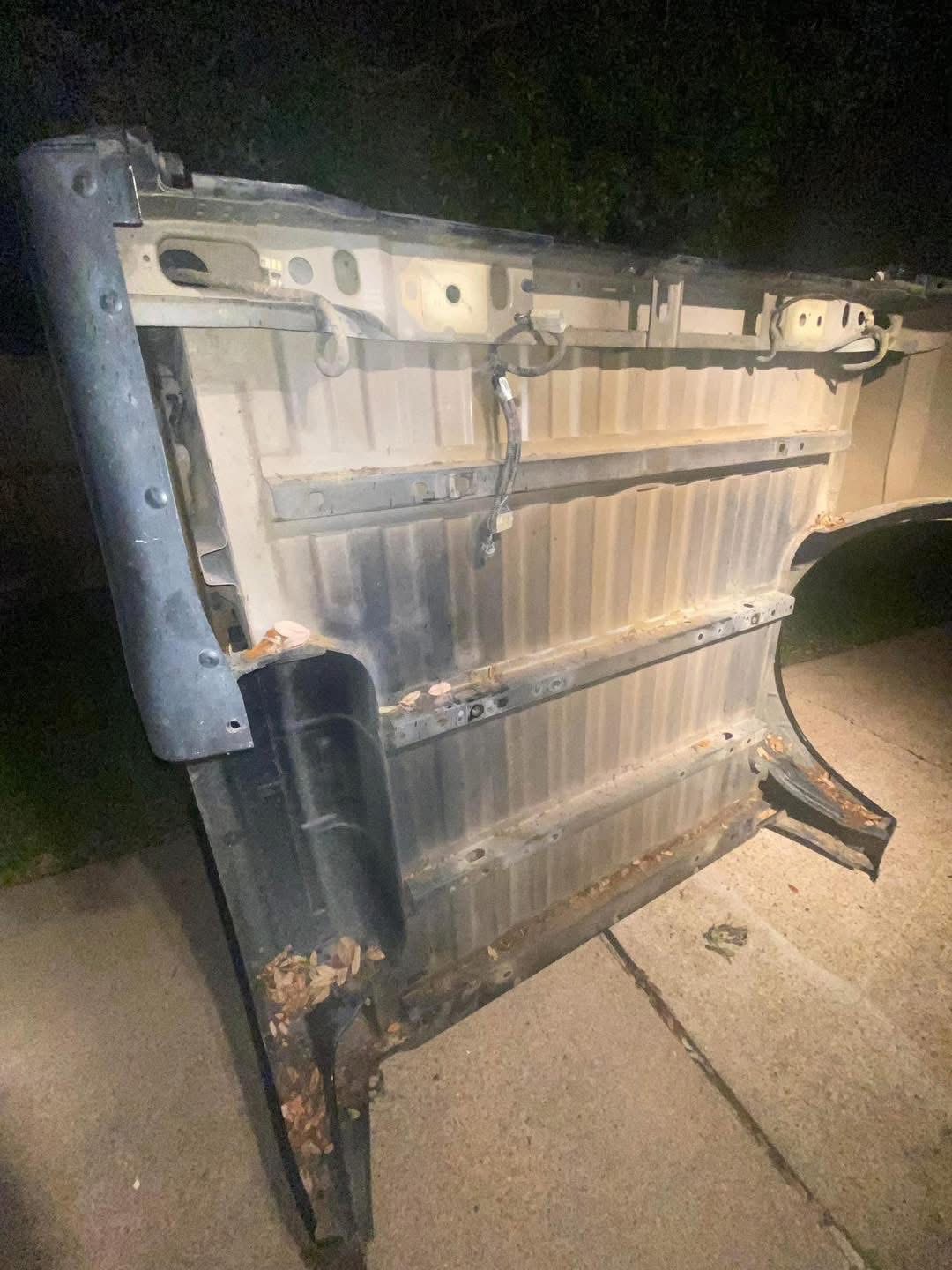 CHEVY 15-20 5.5FT - Image 4