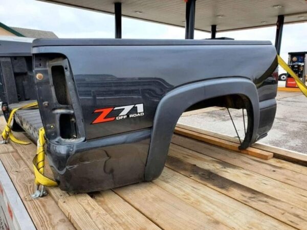 CHEVY/GMC 5.9FT - Image 3