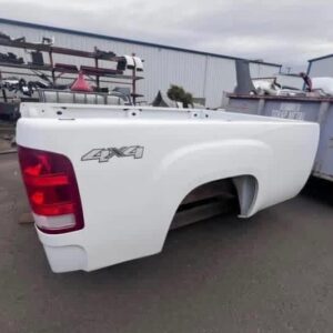 08-14 GMC 8ft white